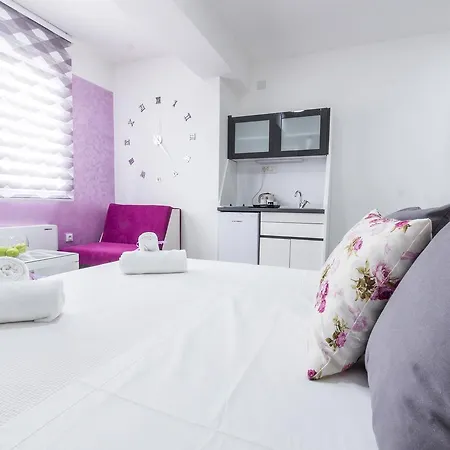 Astera ホテル スコピエ